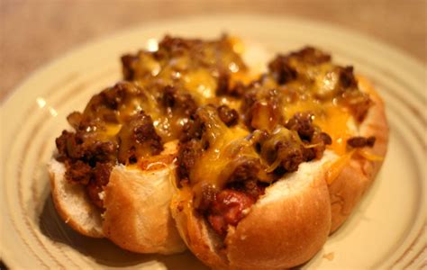 Chili Cheese Dogs – Chloe's Tray