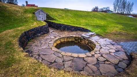 Iceland's Rich Geothermal Bathing Culture - Learn the History & More