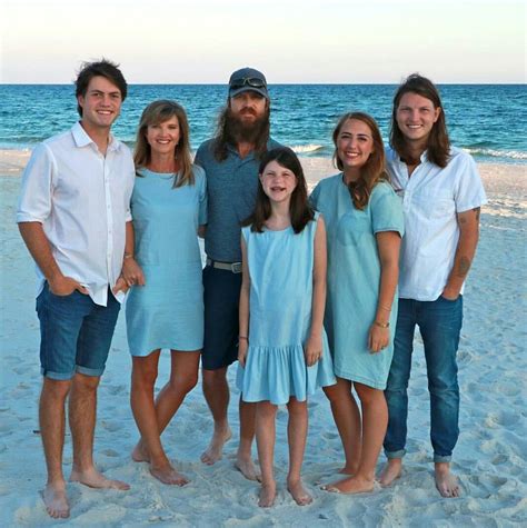 Jase and Missy Robertson with Cole,Mia,Reed and Brighton at the beach. | Missy robertson, Duck ...