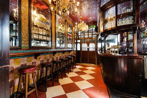 The Best Historic Pubs and Bars In London