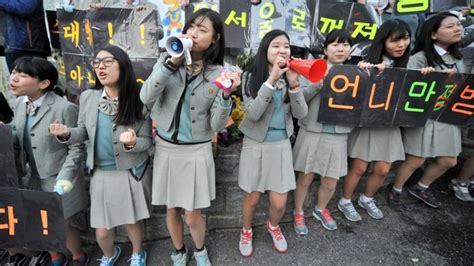 N Korea row causes school uniform shortage in South - BBC News