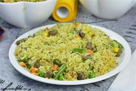 Nigerian fried Rice | Chef Lola's Kitchen (Video)