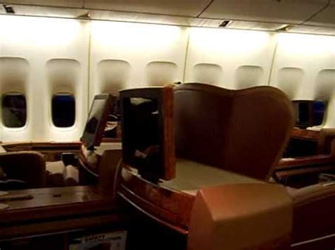 Singapore Airlines 747-400 - First Class - YouTube