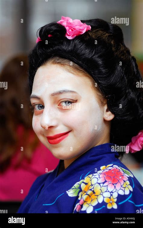 Memoirs of a geisha hi-res stock photography and images - Alamy