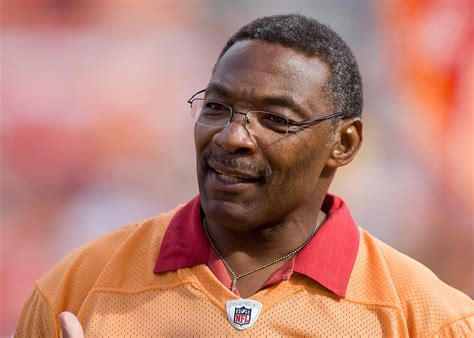 The Tragic Death of Tampa Bay Buccaneers Legend Lee Roy Selmon