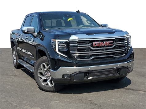 New 2023 GMC Sierra 1500 SLT Crew Cab in Antioch #PG185474 | Beaman Buick GMC