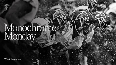 Monochrome Monday | Week 17 Falcons vs Bears