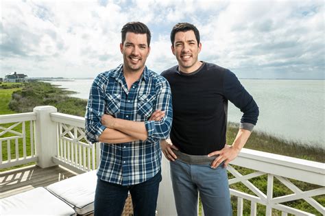 'Property Brothers' Jonathan Scott and Drew Scott Ink New Multiyear Deal With HGTV