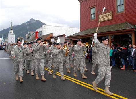 Parade 2 | Alaska day, Army band, Alaska