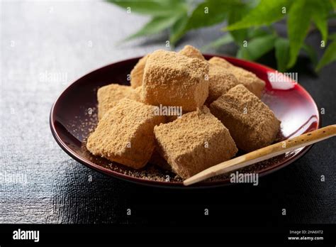 Warabimochi bracken starch dumpling hi-res stock photography and images - Alamy