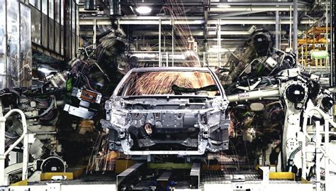 Toyota Replacing Some Factory Robots With Humans To Increase Quality ...