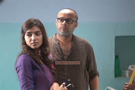 Nazriya Nazim And Lal Jose Om Shanti Oshana 610 - Malayalam Movie Ohm Shanthi Oshaana Stills