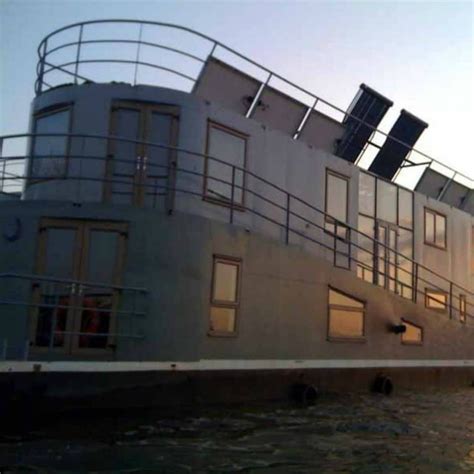 These 51 Airbnb Houseboats Are Like Living in a Floating Tiny House | The Family Handyman