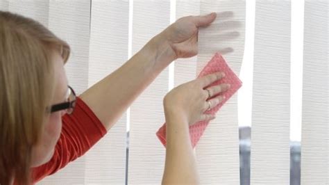 How to clean Vertical blinds | Hillarys