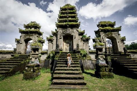 Pura Ulun Danu Tamblingan Lake Temple In Munduk, Bali