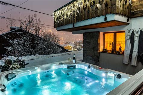 Spacious ski chalet