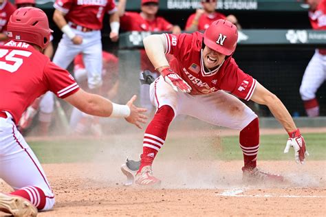 Nebraska baseball upsets No. 1 Arkansas, forces game seven