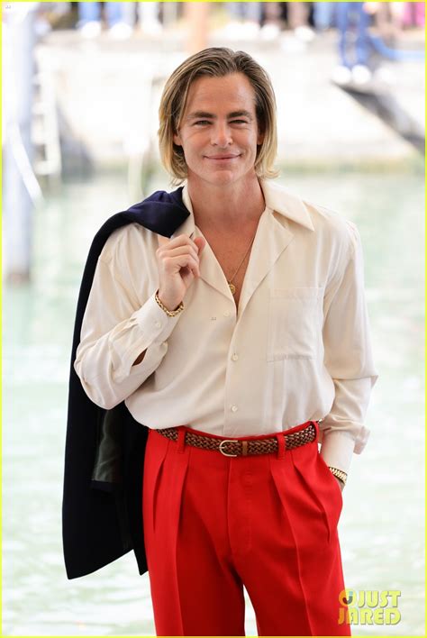 Photo: chris pine dont worry darling press conference 07 | Photo 4811946 | Just Jared ...