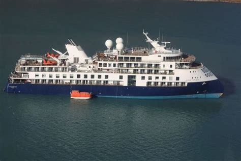 Luxury cruise liner runs aground: 200 stranded for days after ship gets stuck