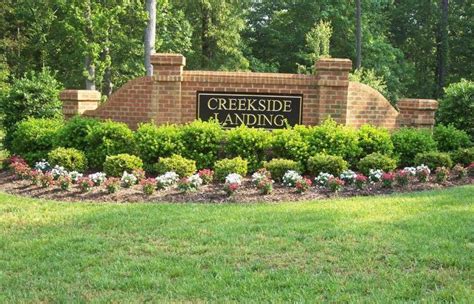 creekside landing entrance — Mr Williamsburg