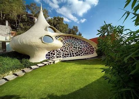 The Nautilus House – House Hunting