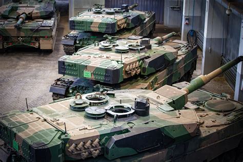 Breakthrough. Polish Army Takes Delivery of Leopard 2PL Tanks ...