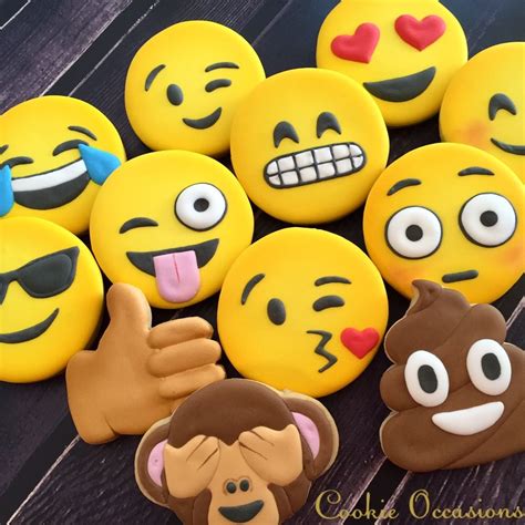 Emoji Cookies @cookieoccasions_ Fancy Cookies, Iced Cookies, Cute Cookies, Royal Icing Cookies ...