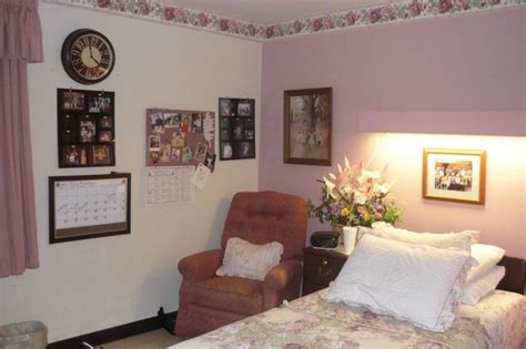 How to Decorate a Nursing Home Room | Nursing room, Small room design ...