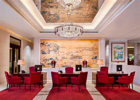 Refinement and Influence resides at the St. Regis Hotel Singapore - Luxurious Magazine