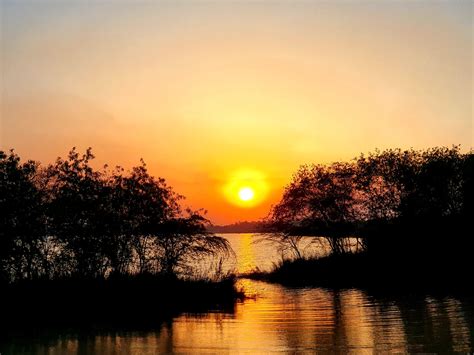 Sunset captured at Sukhna Lake. : r/Chandigarh