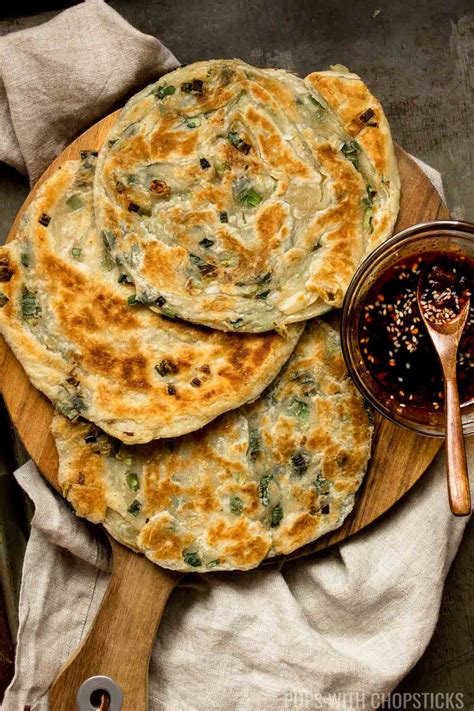 Buttery Chinese Scallion Pancakes (Cong You Bing / 葱油饼)