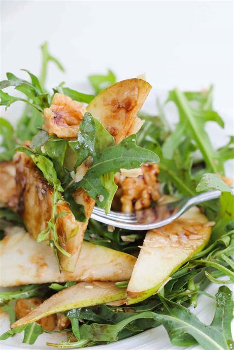 Walnut, Parmesan, Pear and Rocket Salad - Bake Play Smile