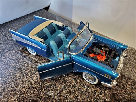 1957 Chevy Bel Air Convertible -- Plastic Model Car Vehicle -- 1/16 ...