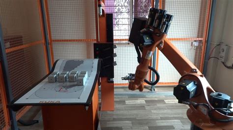 KUKA ROBOT Training Pune, IRTI - YouTube