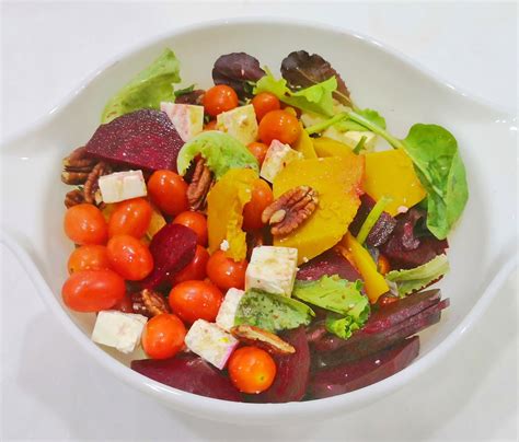 [Recipe] Pumpkin and Beetroot Salad with Feta Cheese - The Hedgehog Knows