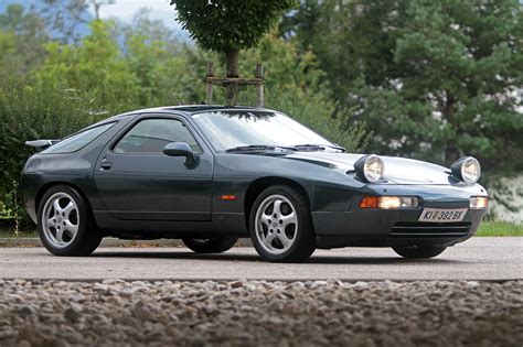 Vintage Corner: Porsche 928 | Premier Financial Services