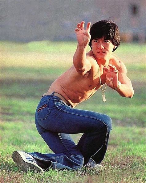 theblindninja: “ Jackie Chan makes kungfu hands ” | Jackie chan, Martial arts, Kung fu martial arts