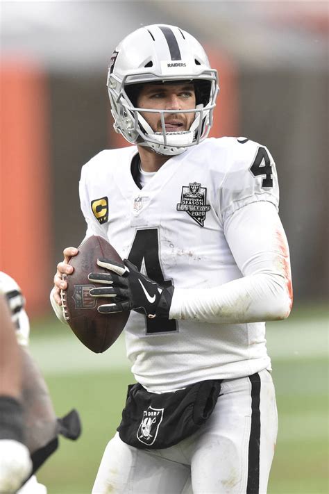 Derek Carr follows winning routine as Las Vegas Raiders quarterback | Ed Graney | Sports ...