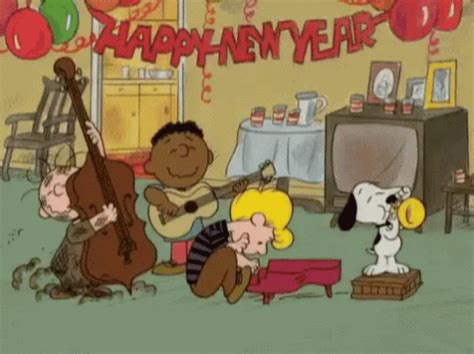 Snoopy Happy New Year GIF - Snoopy Happy New Year Music - Discover & Share GIFs