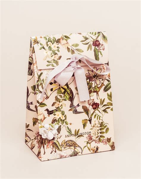 Luxury Paper Bag Design Gallery | Packaging Examples