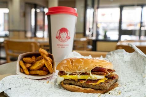 Wendy's Breakfast Sandwich Taste Test | Cheapism.com