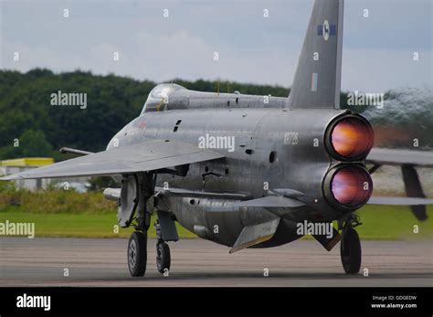 Lightning f6 bruntingthorpe hi-res stock photography and images - Alamy