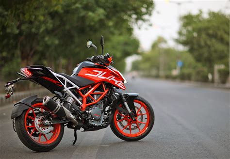 KTM Duke 390 Vs. The Competition: A Detailed Comparison - MAXIPX