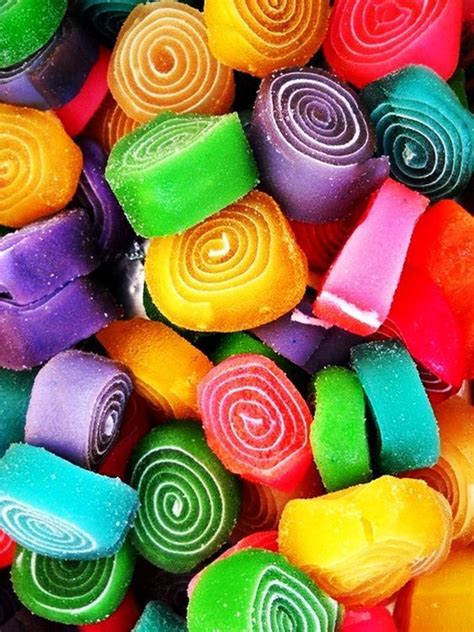 Pin by 𝔼𝕝𝕝𝕒 on Sweets (With images) | Colorful candy, Color splash, Rainbow colors