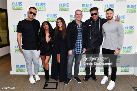 Elvis Duran Cast Photos and Premium High Res Pictures - Getty Images