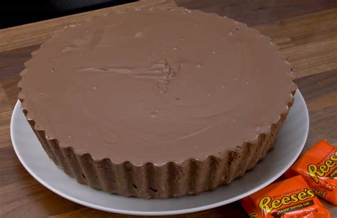 Recipe: Giant Reese's Cup