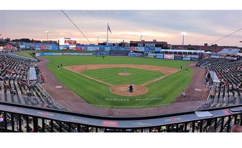 Clipper Magazine Stadium plans to convert to artificial turf - One ...