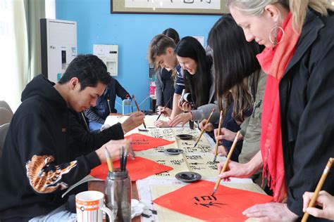 Fu Chinese Character: Good Fortune Symbols | Omeida Chinese Academy