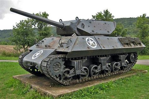 M-10 tank destroyer | Army tanks, Tank destroyer, M10 tank destroyer