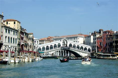 Venice News - Rialto Bridge Restoration Plans - Margie in Italy